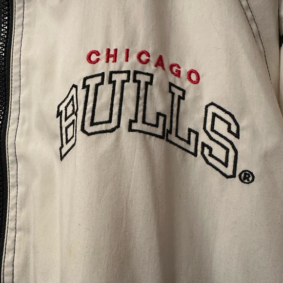 vintage 90s Chicago Bulls Starter half-zip pullover windbreaker jacket. - Picture 4 of 11